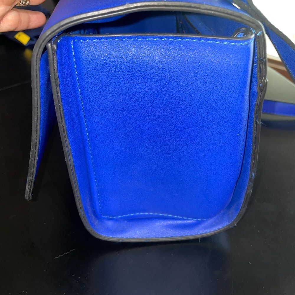 Bumblebee Blue Boxy Satchel W Designer Handle Top Purse Roomy Bee Charm Design View 6